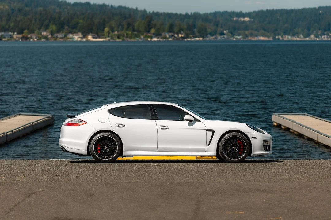 2013 Porsche 970 Panamera GTS - Image 10 of 31
