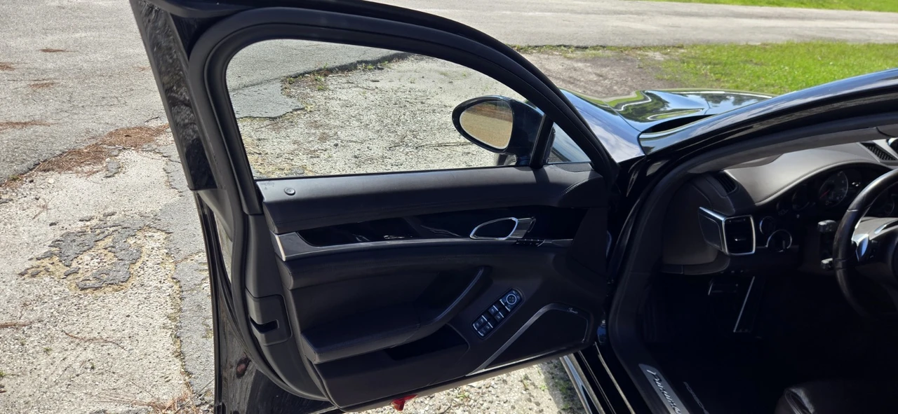 2013 Porsche 970 Panamera GTS - Image 19 of 31