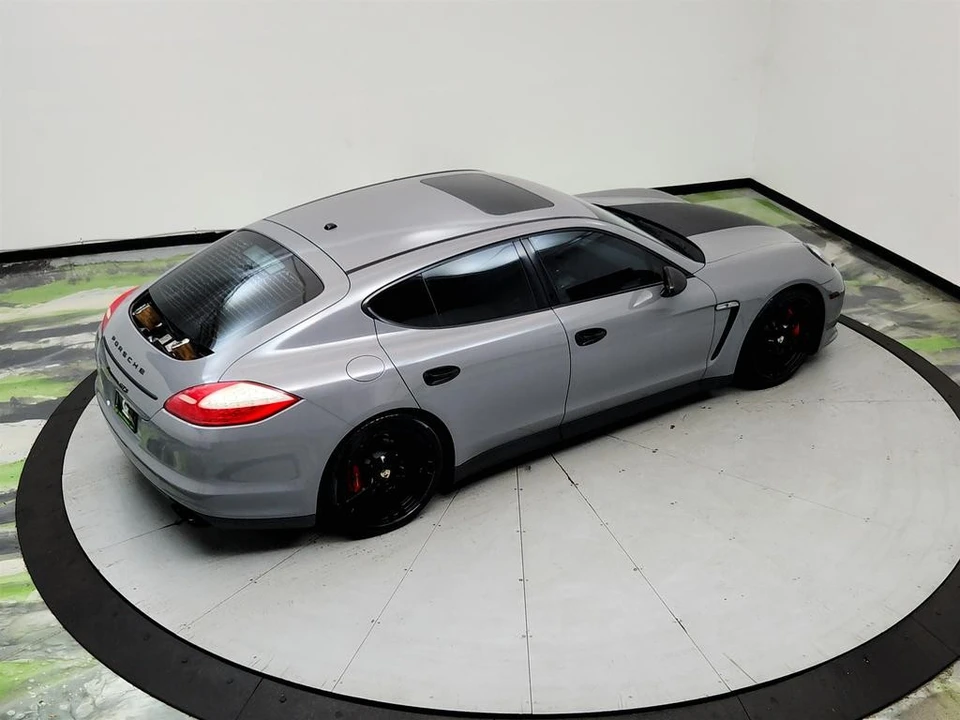 2013 Porsche 970 Panamera GTS - Image 17 of 27