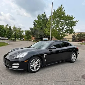 2013 Porsche Panamera Platinum Edition