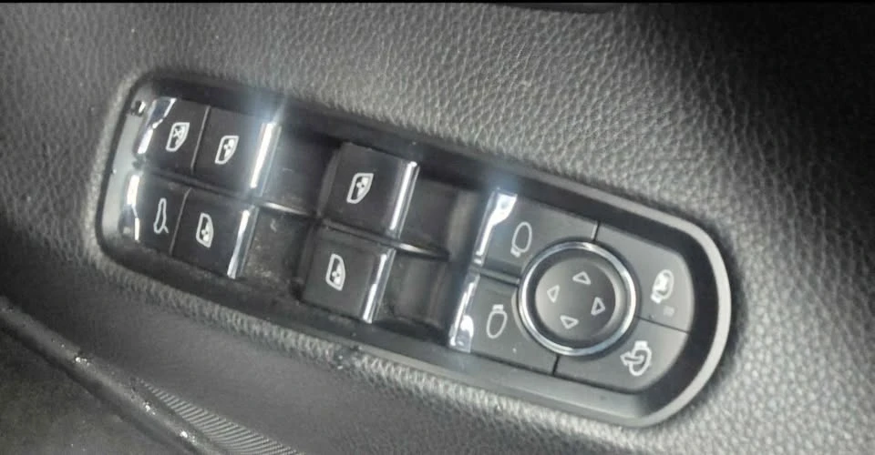 2013 Porsche 970 Panamera - Image 17 of 19