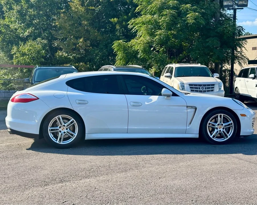 2013 Porsche 970 Panamera - Image 2 of 7