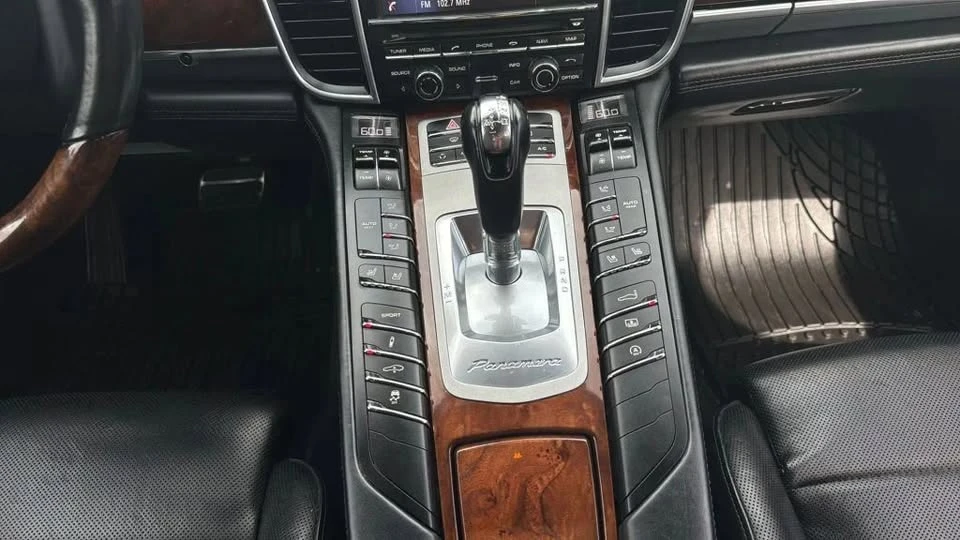2013 Porsche 970 Panamera - Image 19 of 19