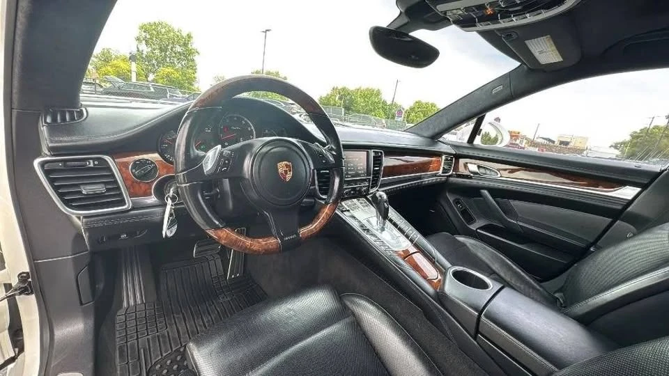 2013 Porsche 970 Panamera - Image 9 of 19