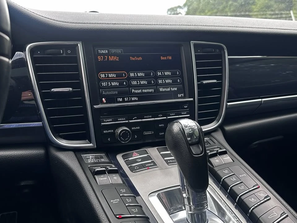 2013 Porsche 970 Panamera - Image 11 of 19