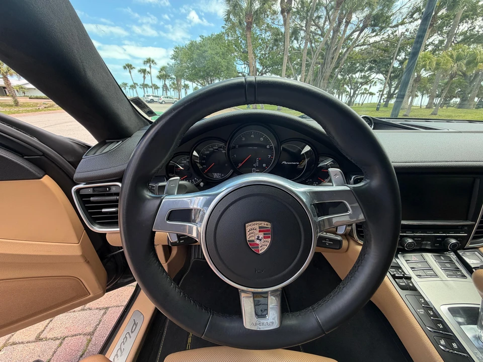 2013 Porsche 970 Panamera - Image 24 of 31