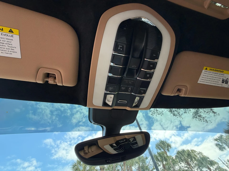 2013 Porsche 970 Panamera - Image 27 of 31