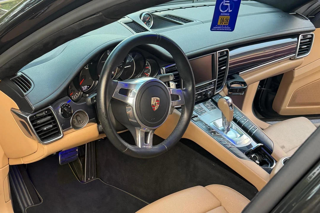 2013 Porsche 970 Panamera - Image 13 of 31