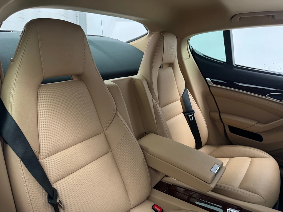 2013 Porsche Panamera - Image 7 of 31