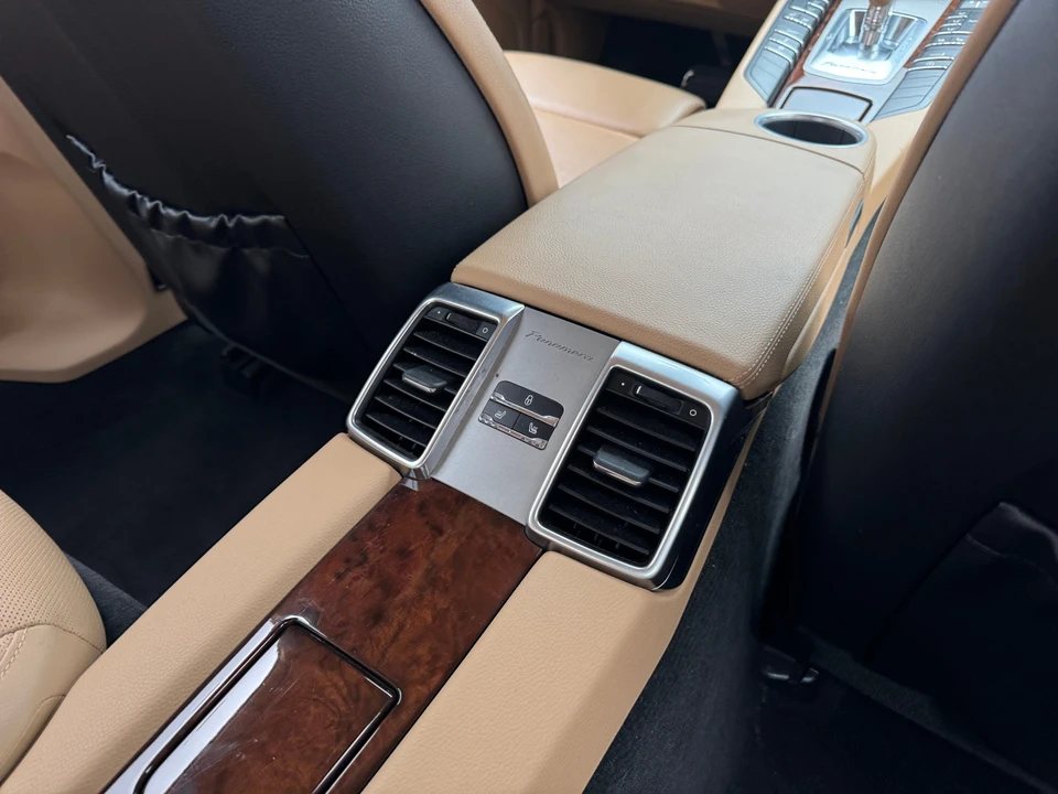 2013 Porsche Panamera - Image 8 of 31