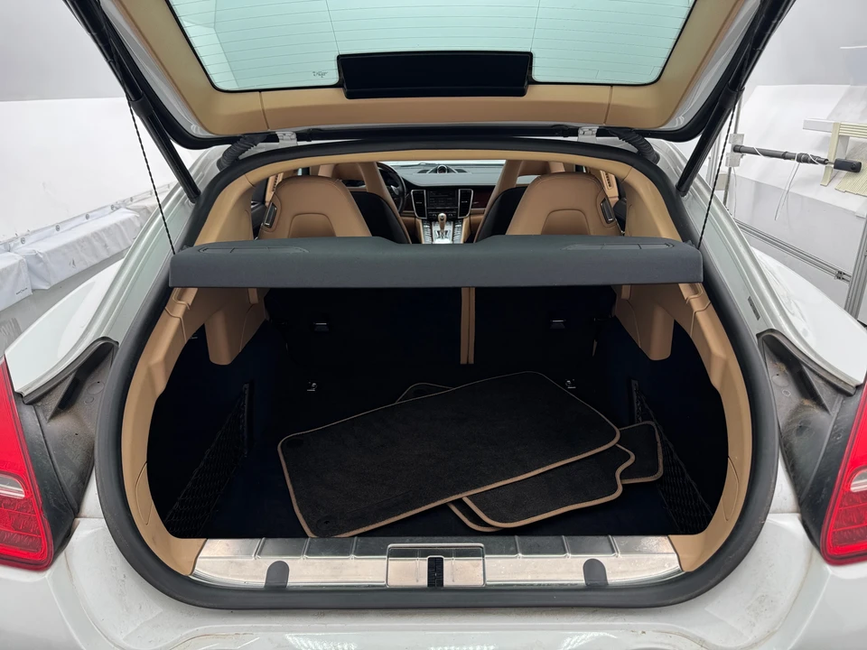 2013 Porsche Panamera - Image 9 of 31