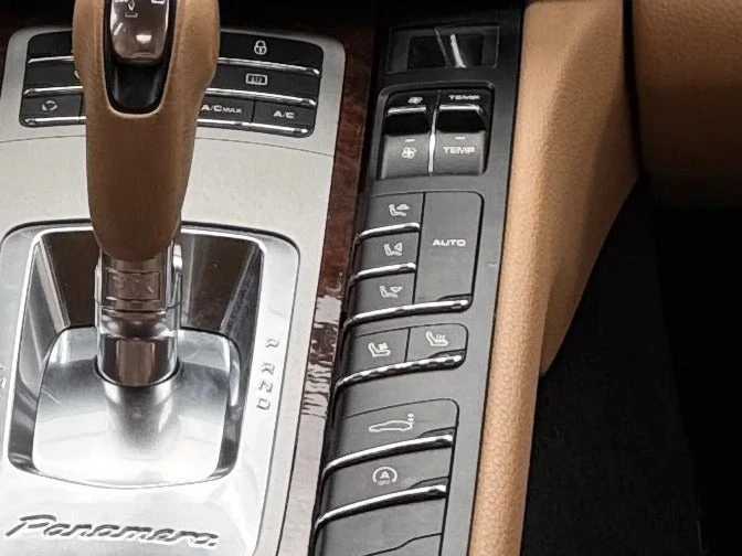 2013 Porsche Panamera - Image 12 of 31