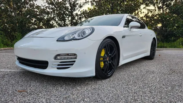 2013 Porsche Panamera Platinum