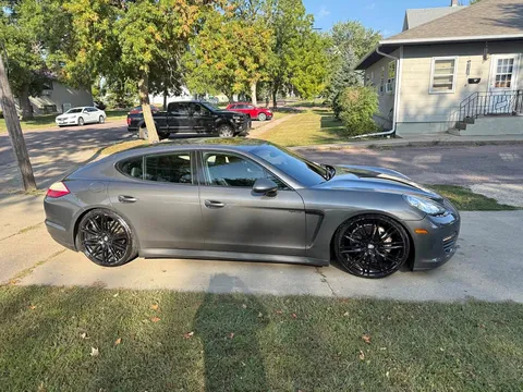 2013 Porsche Panamera S Hybrid Sedan 4D