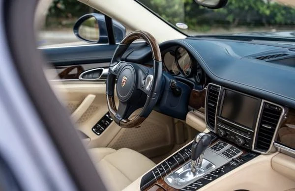 2013 Porsche 970 Panamera S - Image 10 of 12