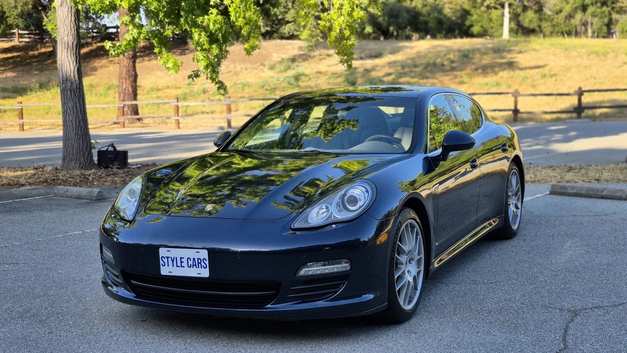 2013 Porsche 970 Panamera S - Image 7 of 31