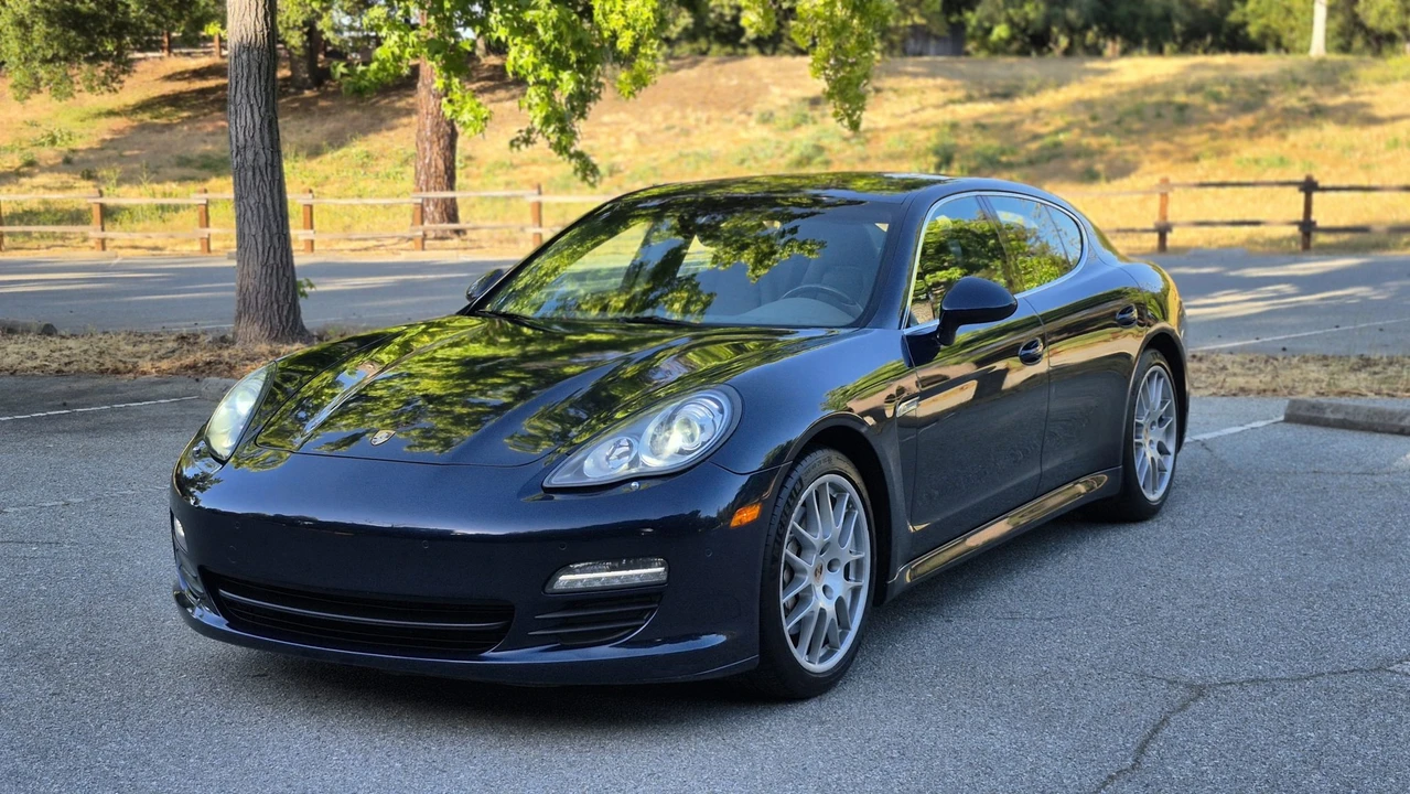 2013 Porsche 970 Panamera S - Image 3 of 31