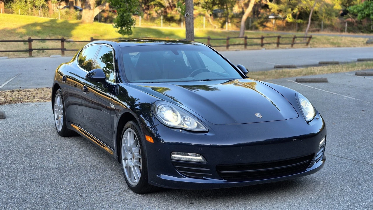 2013 Porsche 970 Panamera S - Image 19 of 31
