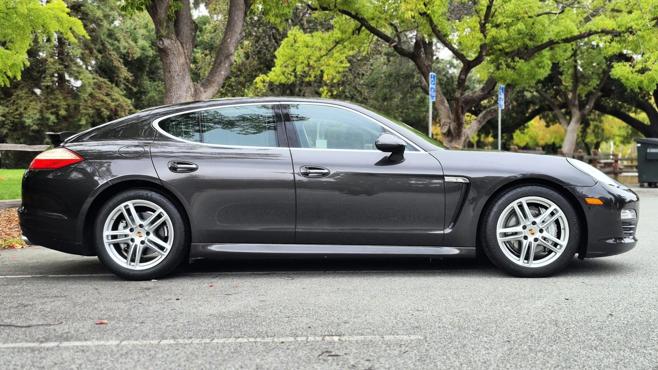 2013 Porsche 970 Panamera S - Image 19 of 31