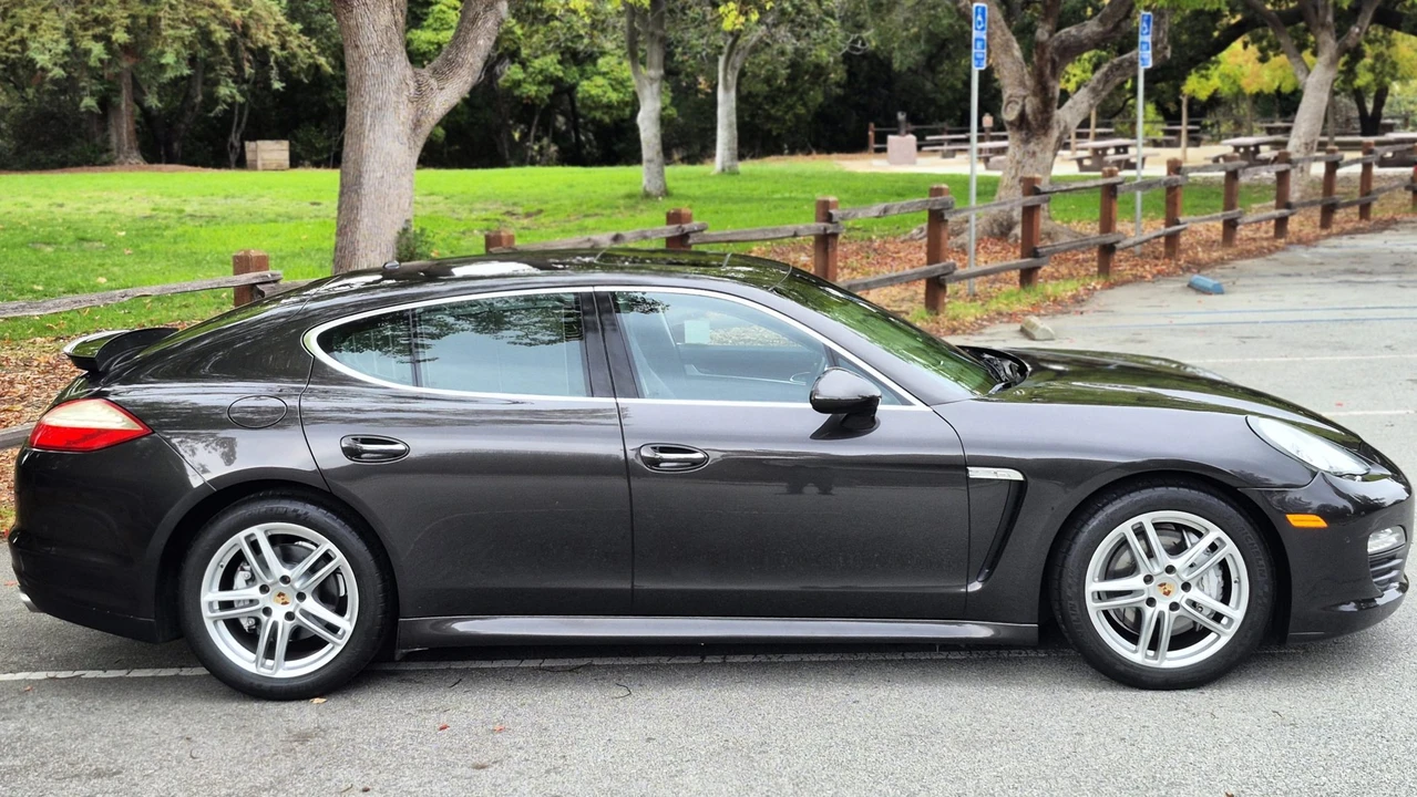2013 Porsche 970 Panamera S - Image 20 of 31