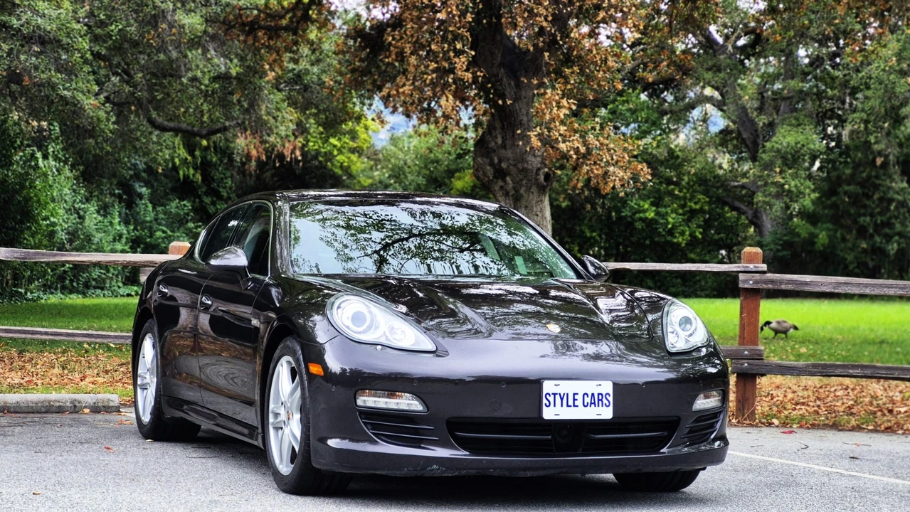2013 Porsche 970 Panamera S - Image 27 of 31