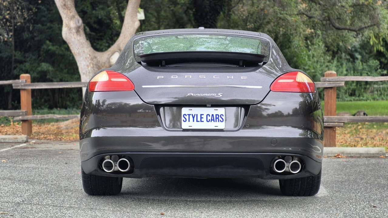 2013 Porsche 970 Panamera S - Image 13 of 31