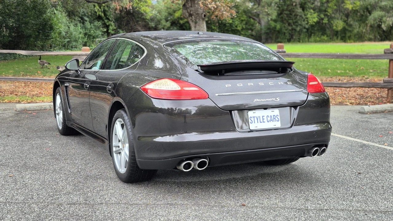 2013 Porsche 970 Panamera S - Image 11 of 31
