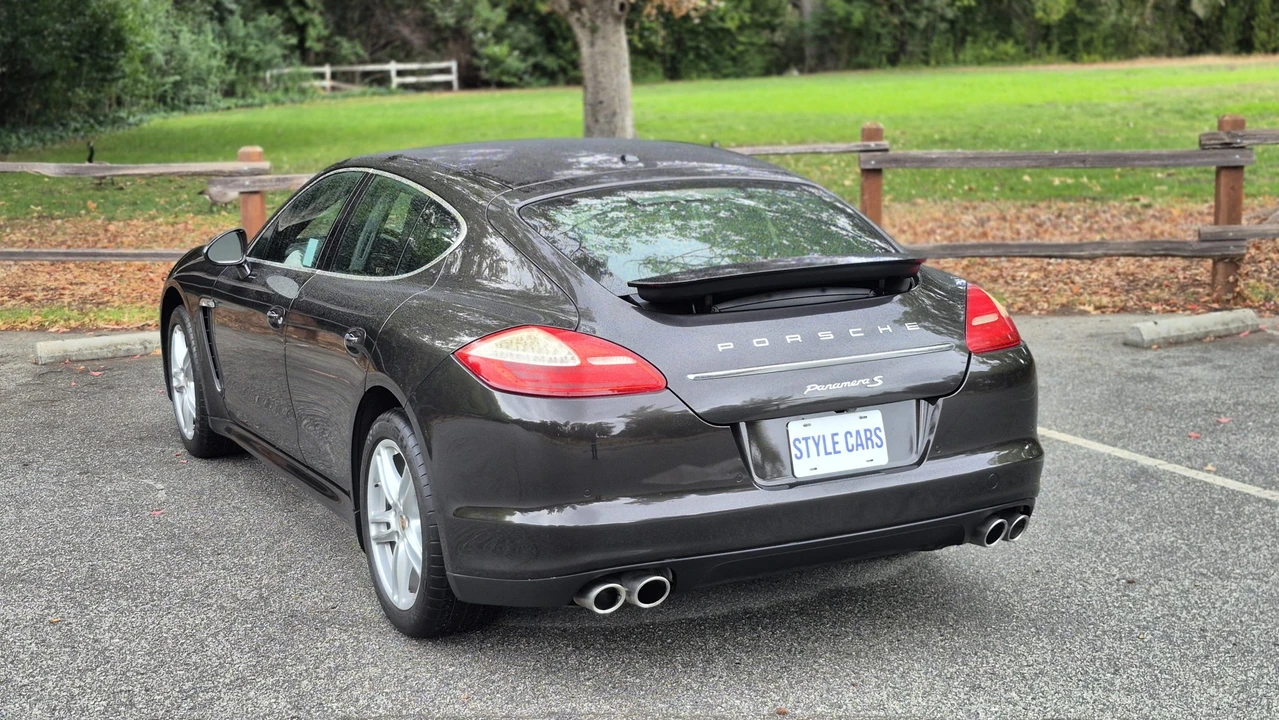 2013 Porsche 970 Panamera S - Image 12 of 31