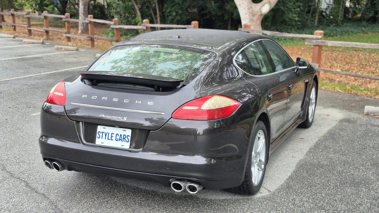 2013 Porsche 970 Panamera S - Image 18 of 31