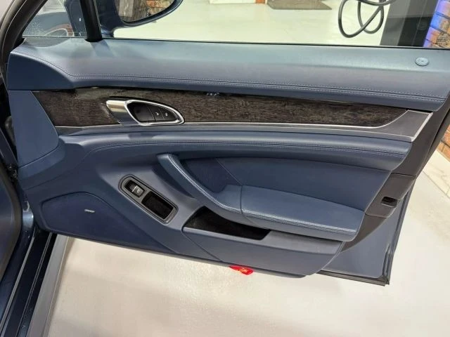 2013 Porsche 970 Panamera - Image 20 of 21