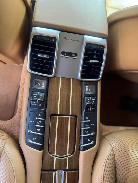 2013 Porsche 970 Panamera - Image 8 of 11