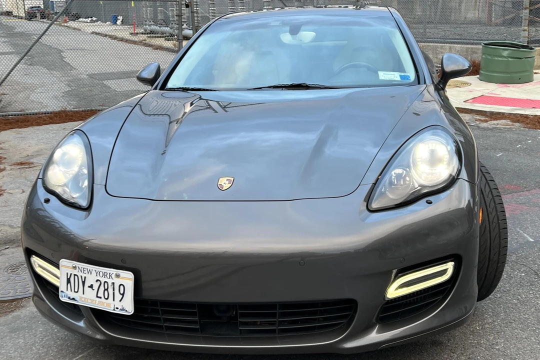 2013 Porsche 970 Panamera Turbo - Image 2 of 31