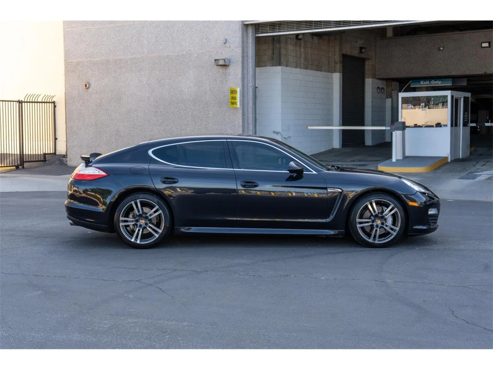 2013 Porsche 970 Panamera - Image 10 of 25
