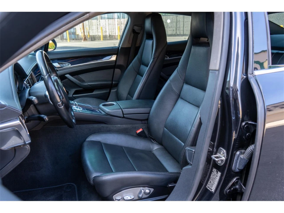 2013 Porsche 970 Panamera - Image 14 of 25