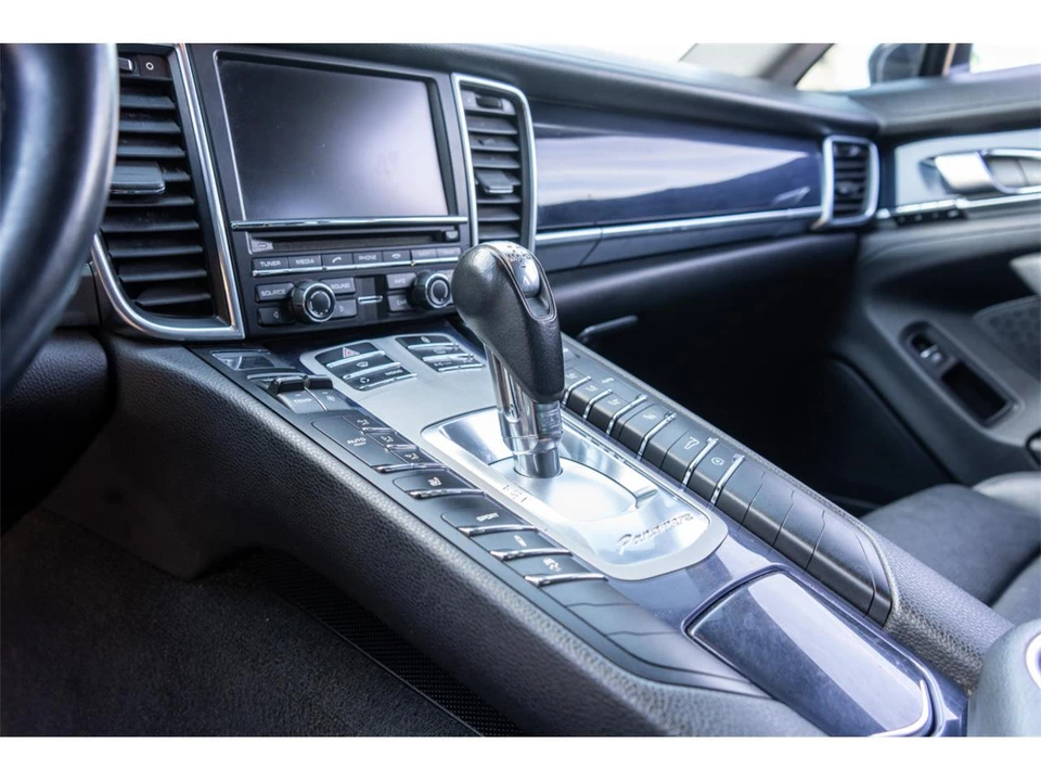 2013 Porsche 970 Panamera - Image 24 of 25