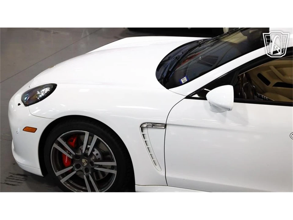 2013 Porsche 970 Panamera - Image 11 of 31