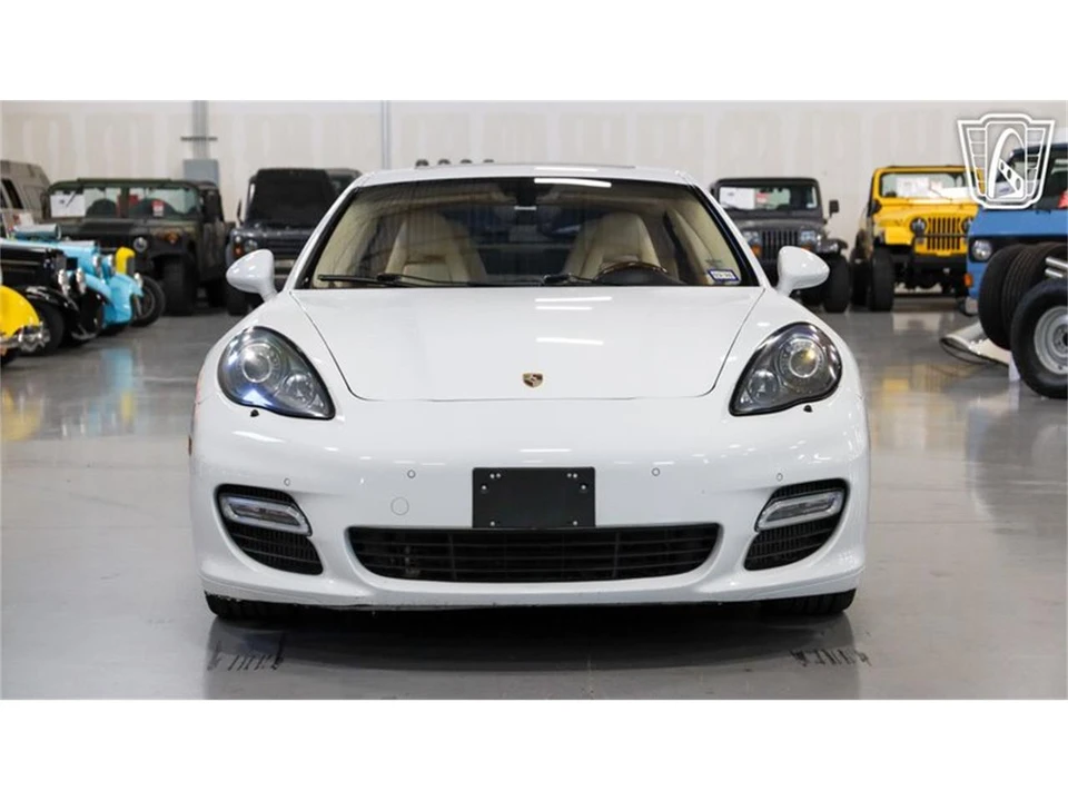 2013 Porsche 970 Panamera - Image 4 of 31