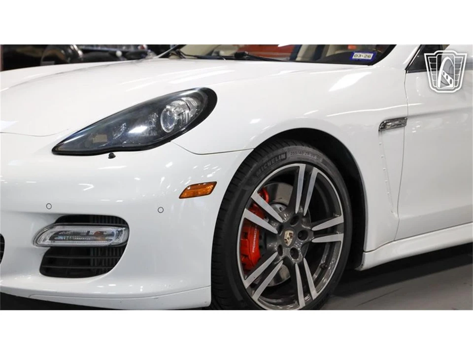 2013 Porsche 970 Panamera - Image 14 of 31