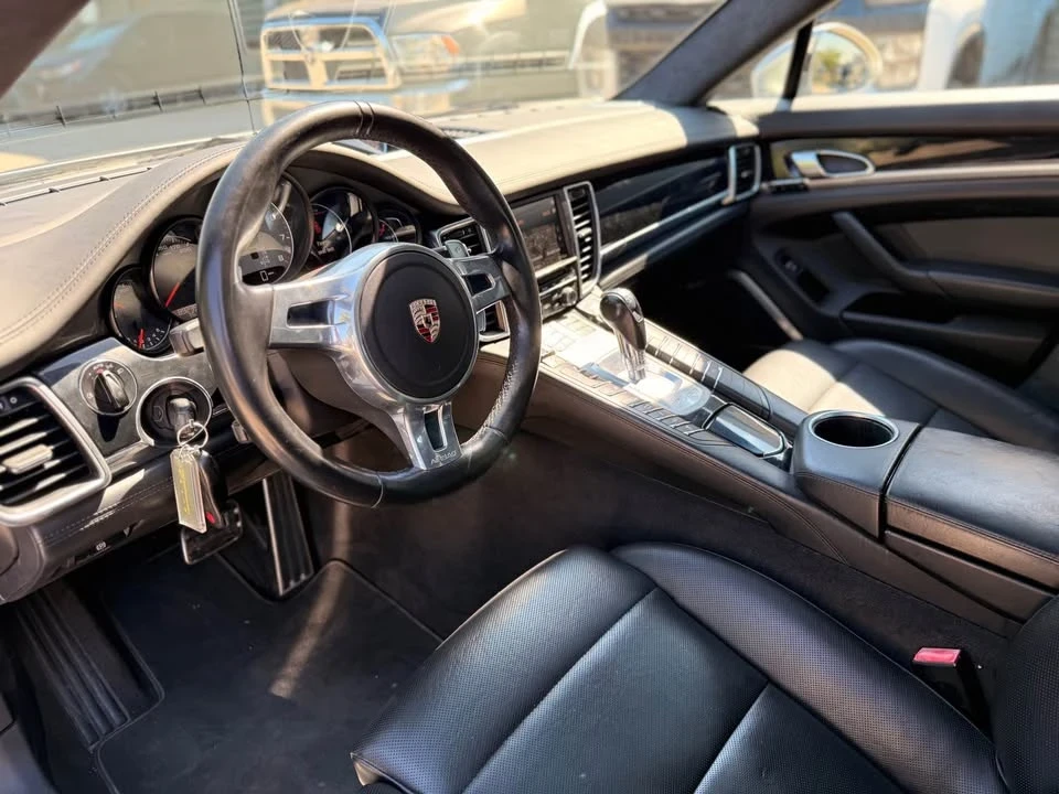 2013 Porsche 970 Panamera GTS - Image 9 of 17