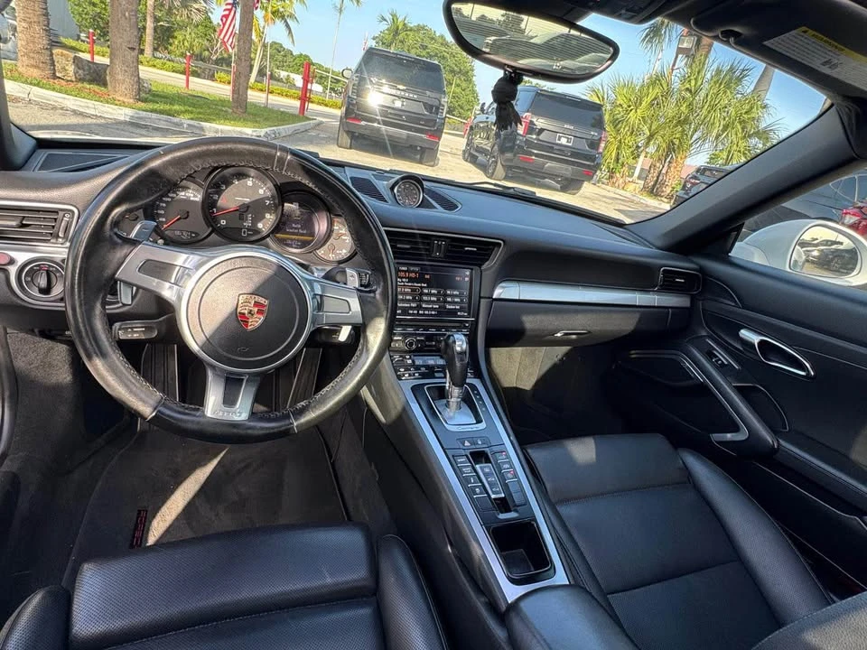 2013 Porsche Carrera GT - Image 5 of 6