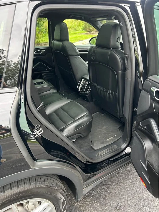 2013 Porsche Cayenne - Image 10 of 16