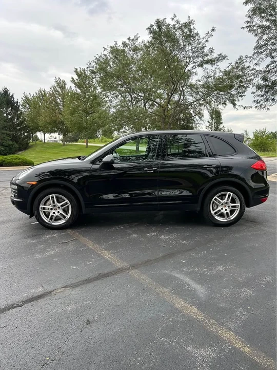 2013 Porsche Cayenne - Image 2 of 16