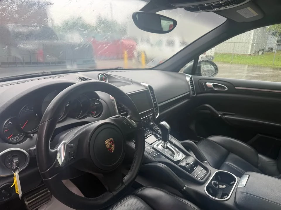 2013 Porsche 958 Cayenne S - Image 10 of 12