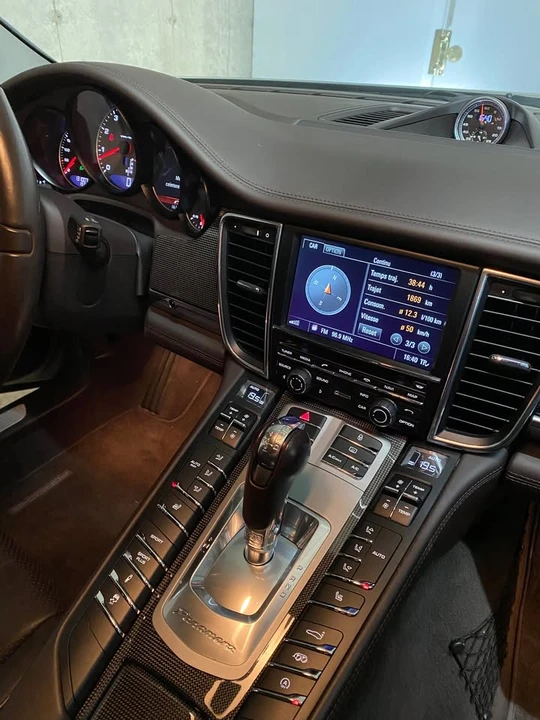 2013 Porsche 970 Panamera 4S - Image 4 of 4