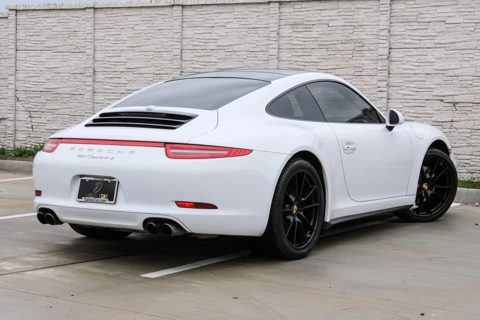2013 Porsche 991 Carrera - Image 7 of 20