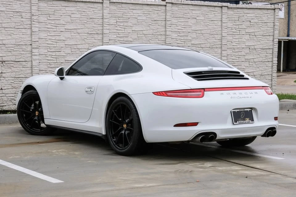 2013 Porsche 991 Carrera - Image 9 of 20