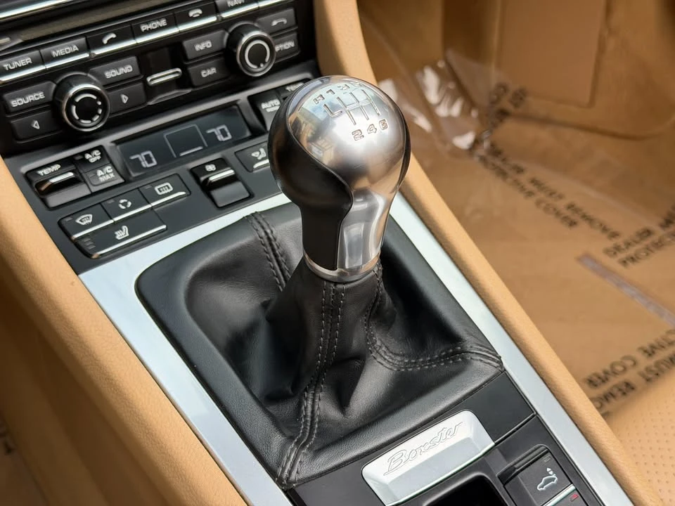 2013 Porsche 981 Boxster - Image 17 of 18