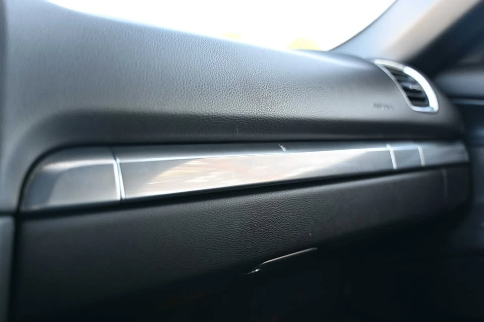 2013 Porsche 981 Boxster - Image 15 of 20