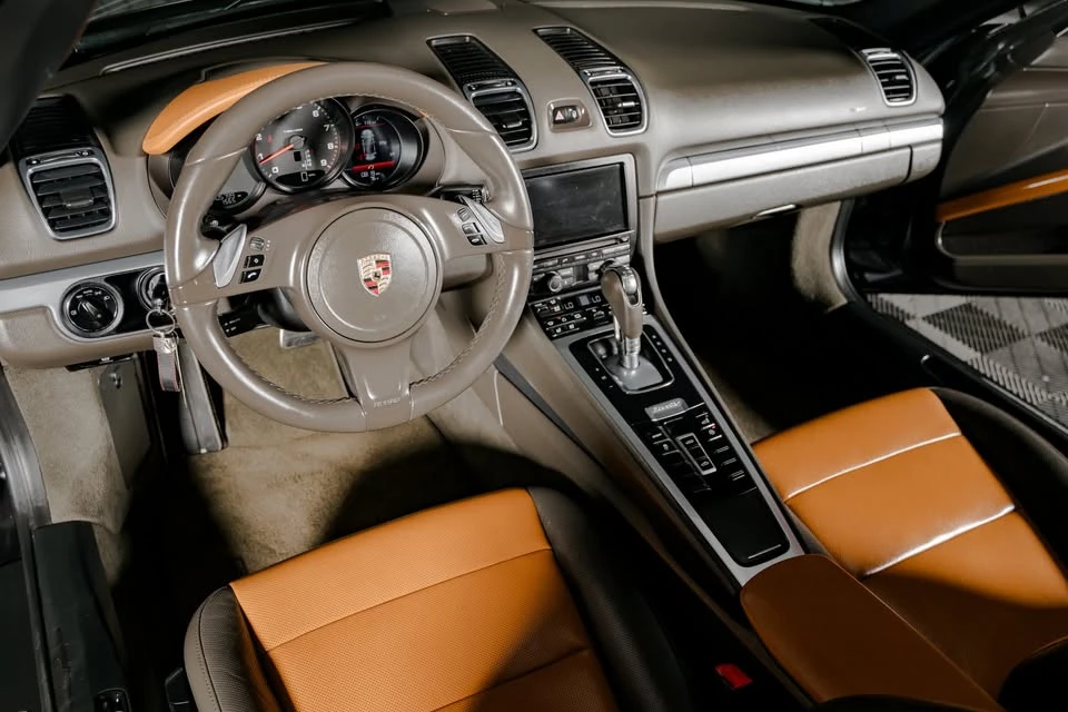2013 Porsche 981 Boxster - Image 9 of 13