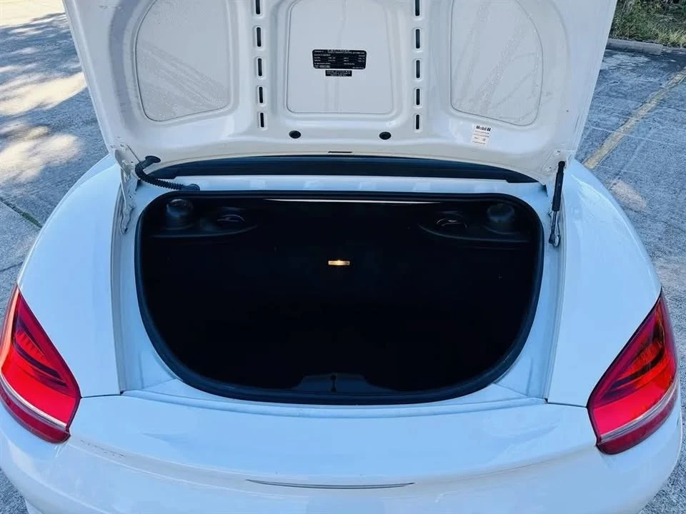 2013 Porsche 981 Boxster - Image 10 of 17